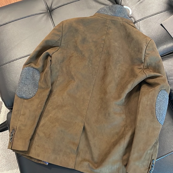 Green Blazer w/ jacket - Picture 3 of 3